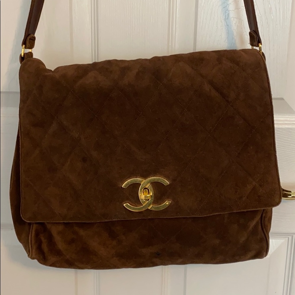 Authentic CHANEL CROSS BODY MESSENGER BAG